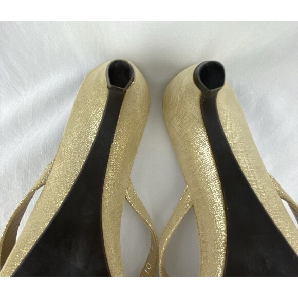 Donald J. Pliner Gold Sandals! Gorgeous. 10. - Picture 12 of 13